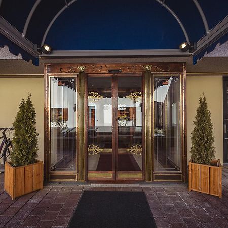 Hotel & Gaststaette Zum Erdinger Weissbraeu Monachium Zewnętrze zdjęcie