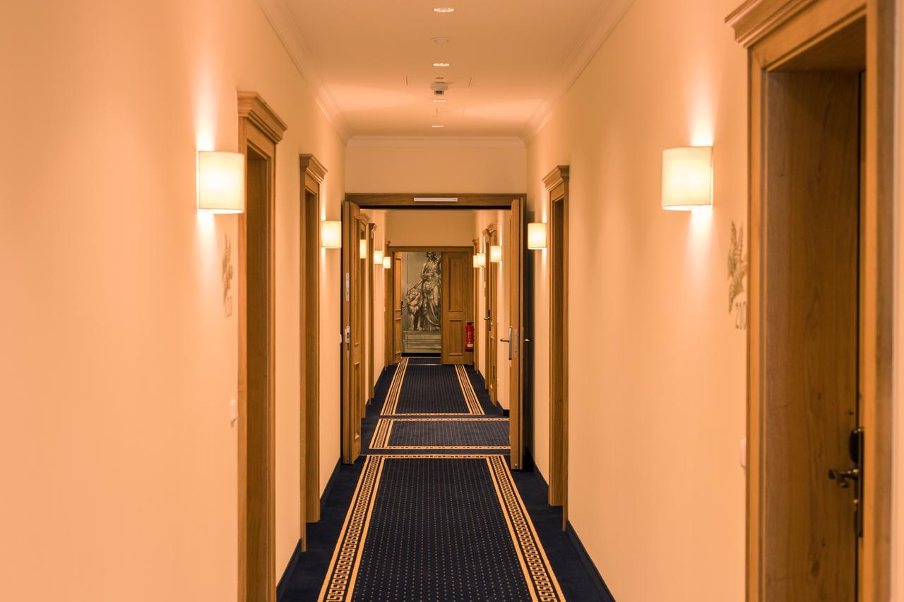 Hotel & Gaststaette Zum Erdinger Weissbraeu Monachium Zewnętrze zdjęcie