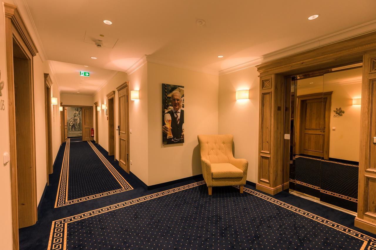 Hotel & Gaststaette Zum Erdinger Weissbraeu Monachium Zewnętrze zdjęcie