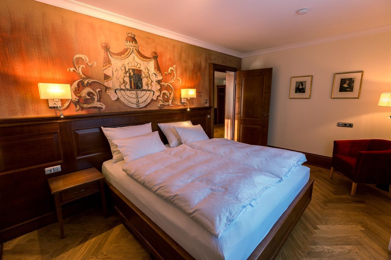 Hotel & Gaststaette Zum Erdinger Weissbraeu Monachium Zewnętrze zdjęcie