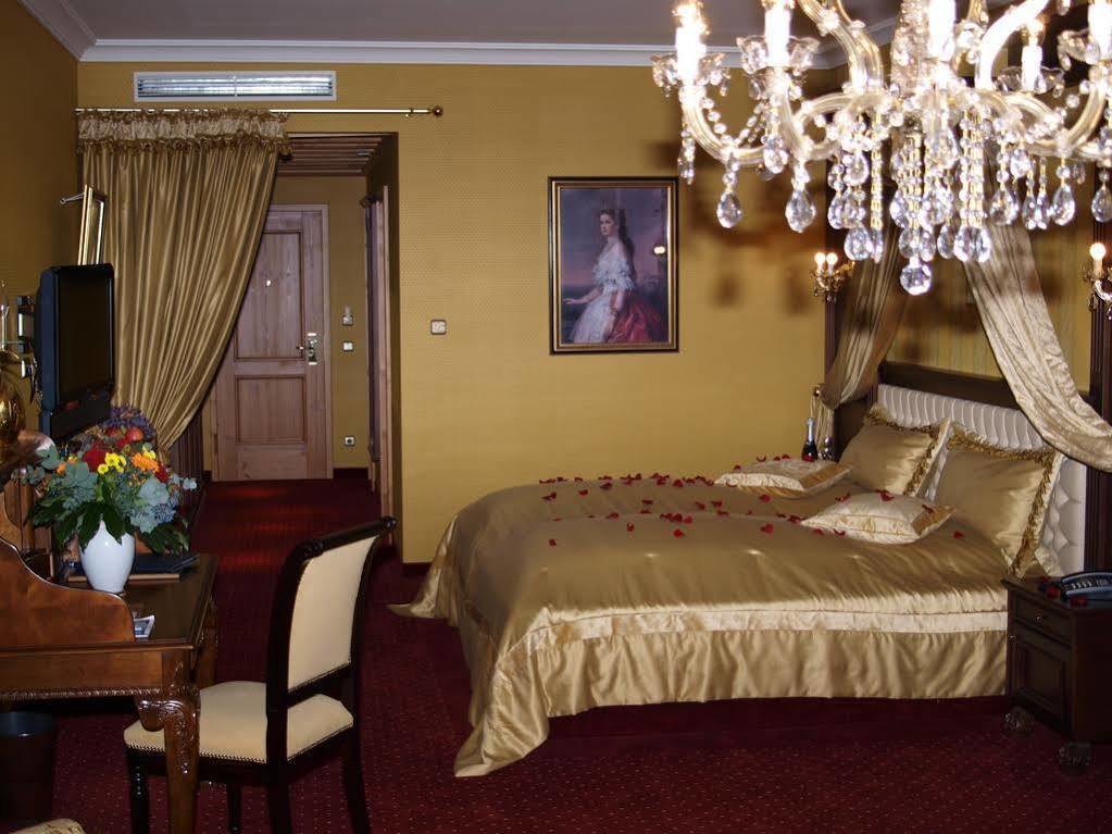 Hotel & Gaststaette Zum Erdinger Weissbraeu Monachium Zewnętrze zdjęcie